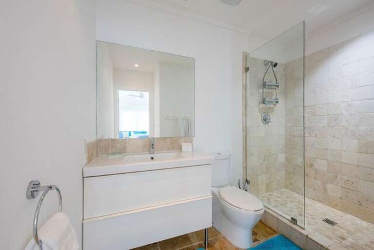 Master Bathroom Master Bathroom
