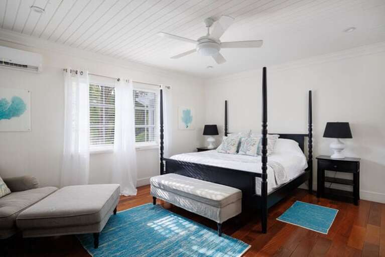 The master suite is spacious with a sitting area to relax and 42-inch flat screen cable TV.