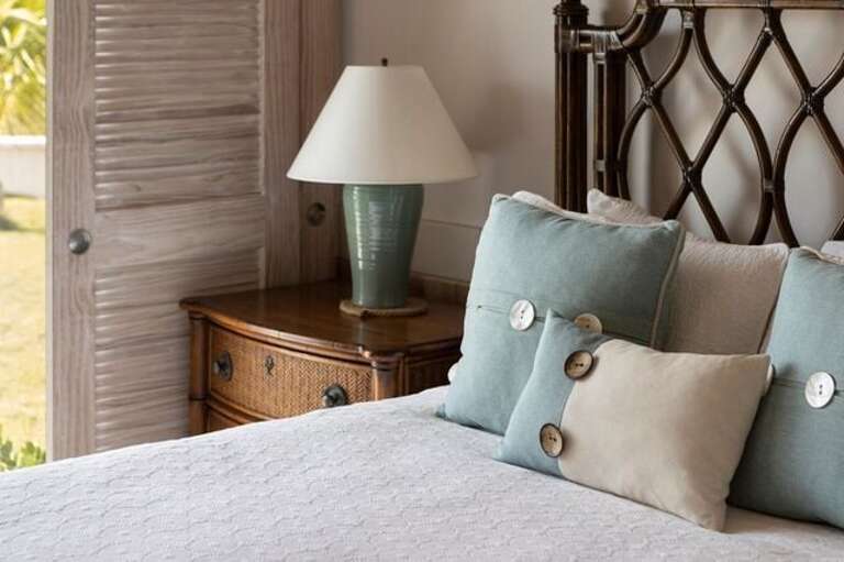 Guest bedroom detail.