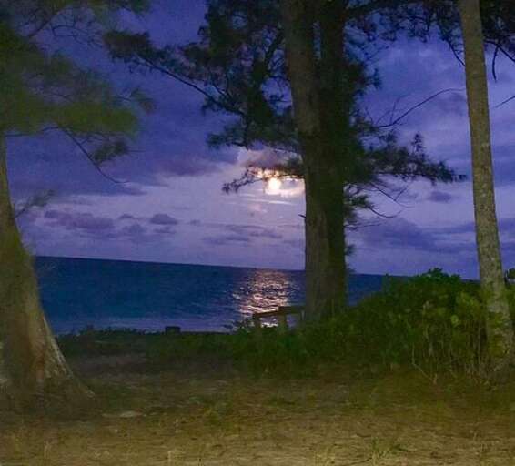 Moonlight oner the Atlantic & Poponi beach