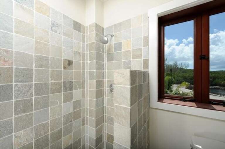 Downstairs full bath