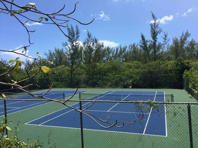Windermere Club tennis courts.