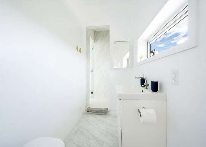 Each of the six king-bedroom master suites has a full bath with walk-in shower.