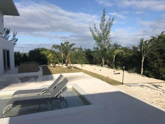 Sky Cove's private bocce ball court