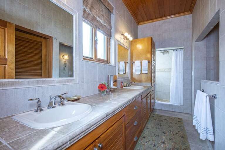 Spacious Master Bath