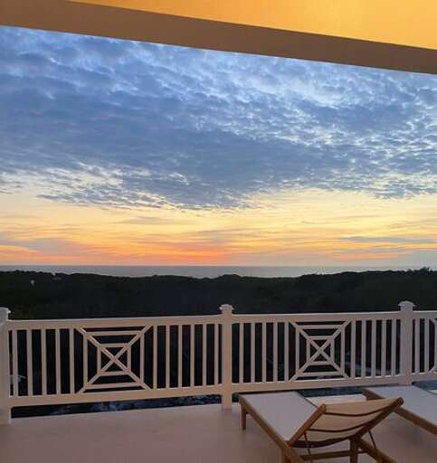 Enjoy the sunrise over the sea from the Sephora Suite each morning