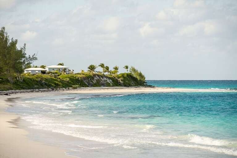 Perched on the point to catch the views and breezes! Perched on the point to catch the views and breezes!