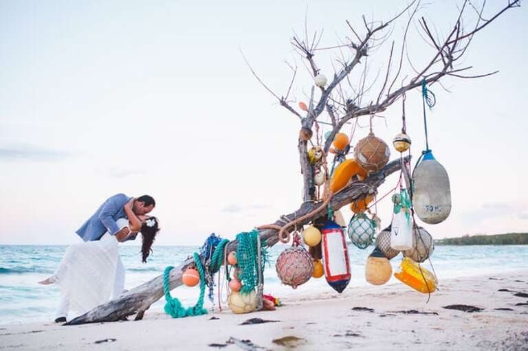 Romantic beach wedding and honeymoon! Romantic beach wedding and honeymoon!