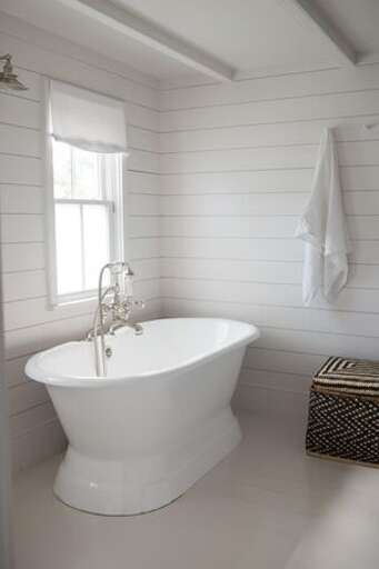 "Conch Shell" Downstairs Full Bath for Upstairs Twin/Kids Room.