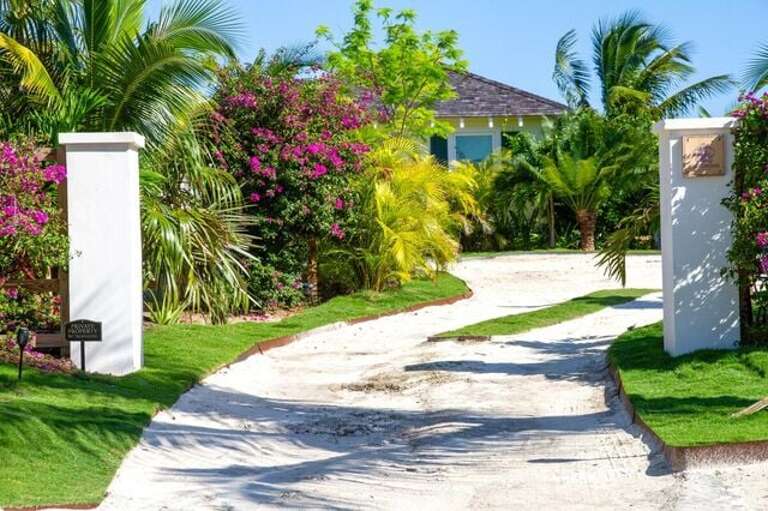 Entry to Wild Orchid.