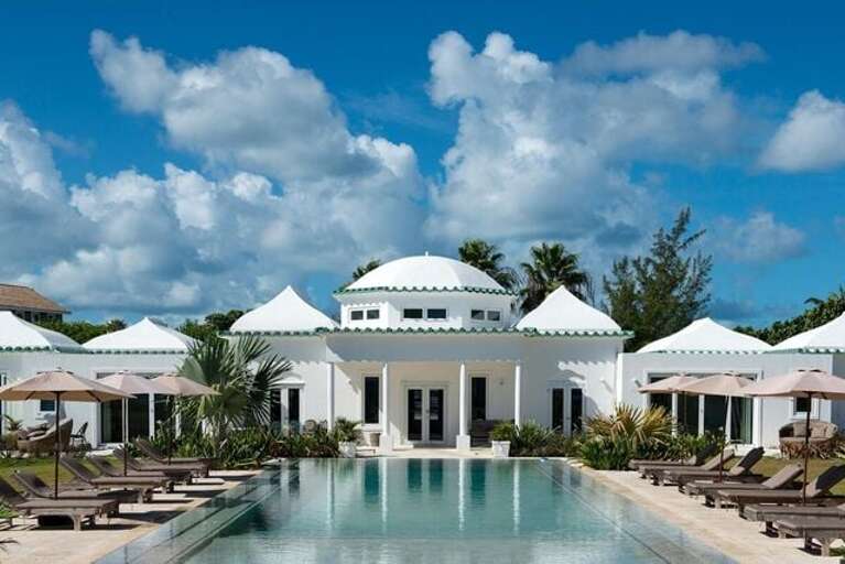 La Bougainvillea boutique resort, 5 rooms and an excellent restaurant/bar, just 100 yards from Wild Orchid house.