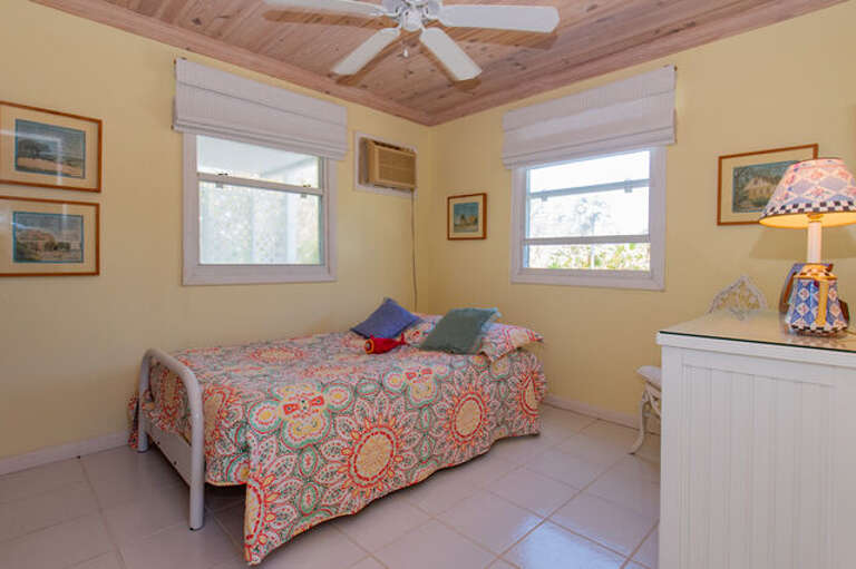 Bedroom 4 with a full size bed Bedroom 4 with a full size bed