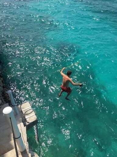 Fun jumping from the platform Fun jumping from the platform