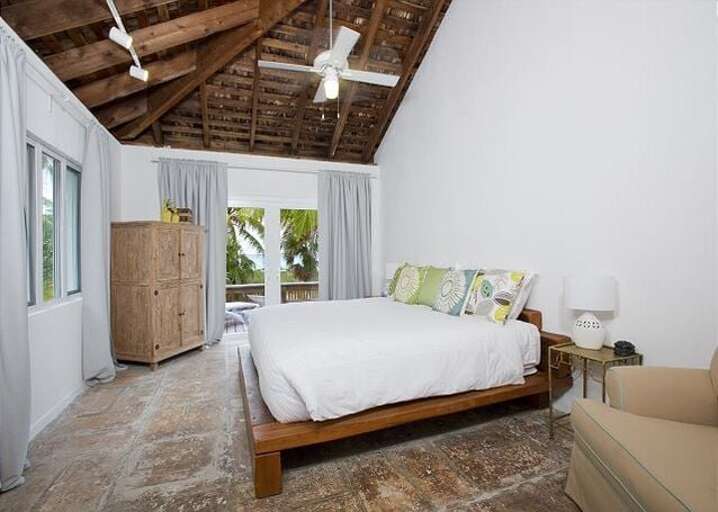 Bedroom 2:  King bed, ocean view, en suite full bath