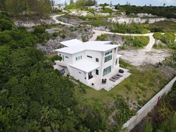 This villa is located in Sky Beach Club.  It comes with full access to the Sky Beach Club facilities and amenities.