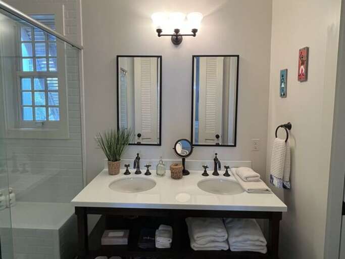 Luxury en-suite bath