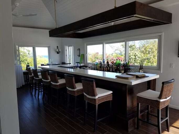 The Windermere Club bar.