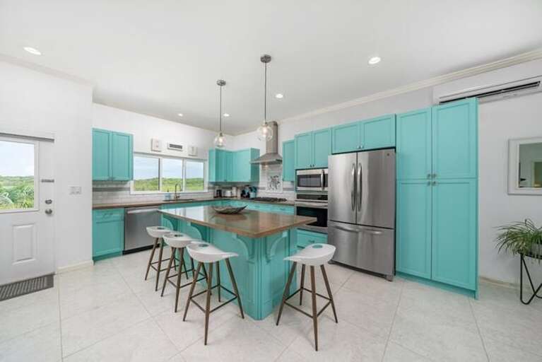 Fully equipped island kitchen.