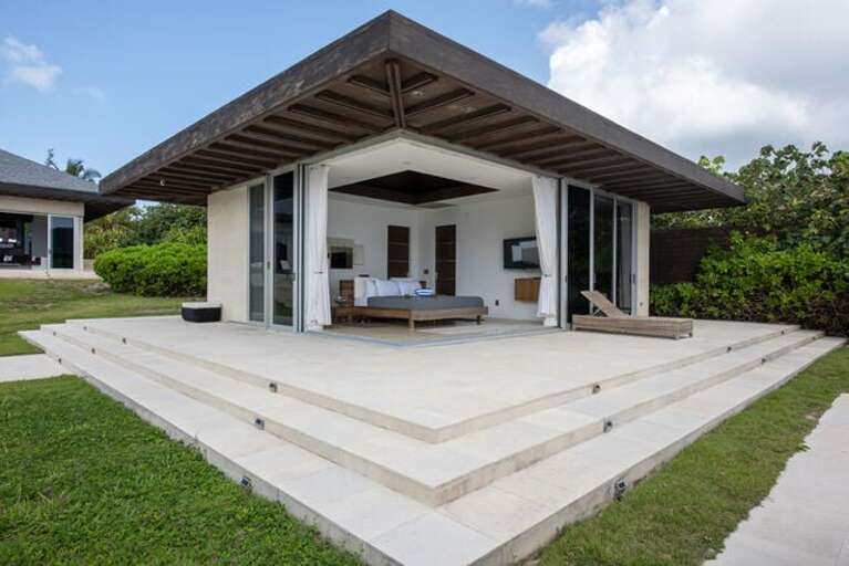 The north pavilion, set around a courtyard.