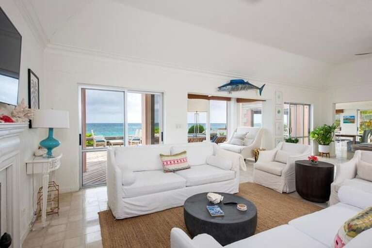 Open concept with coastal living decor. Open concept with coastal living decor.
