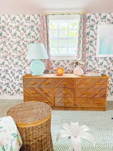 Master bedroom. Master bedroom.