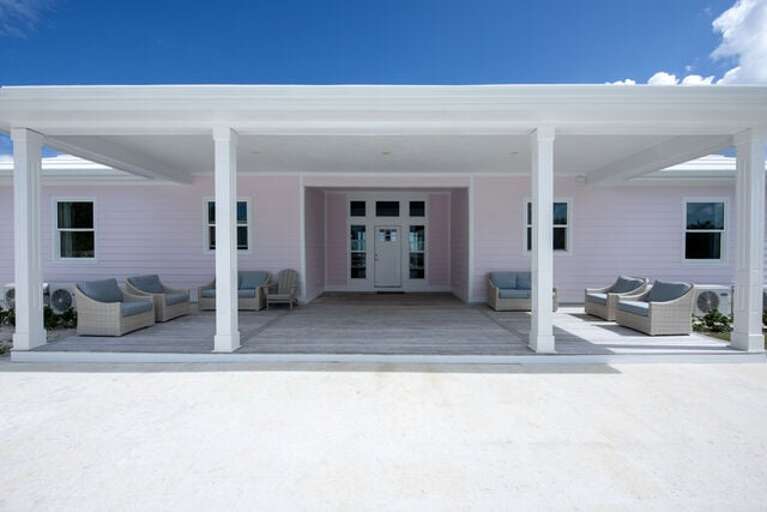 Pink Sands Point Main House entrance. Pink Sands Point Main House entrance.
