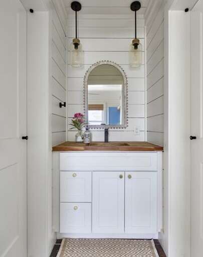 One of the Bunkhouse baths.