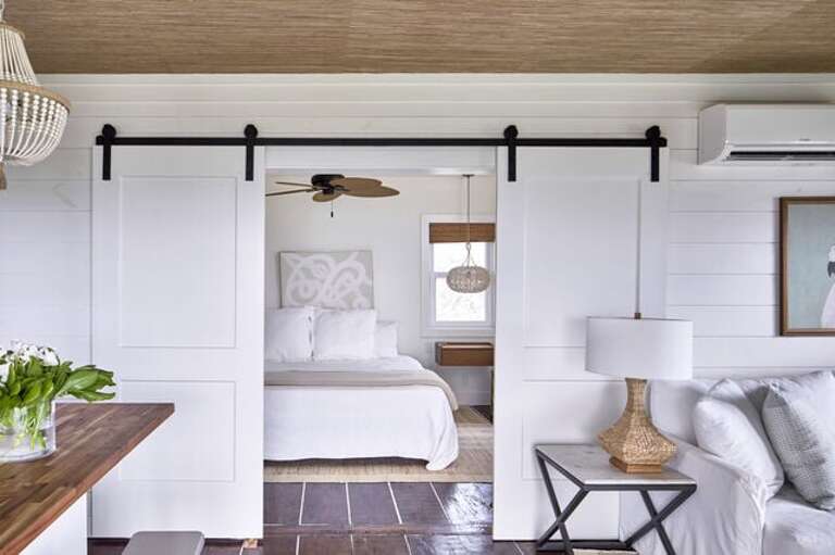 Kodachrome Bungalow: Living area and bedroom.