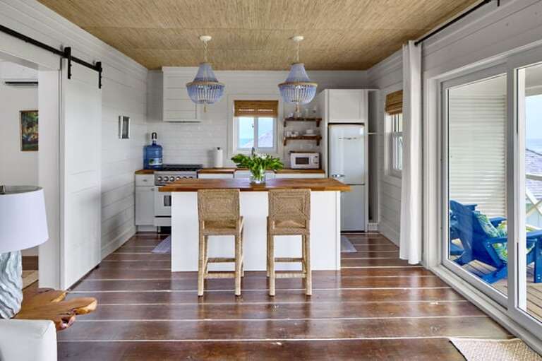 Bohemia Wanderlust Bungalow:  Well equipped kitchen with island.