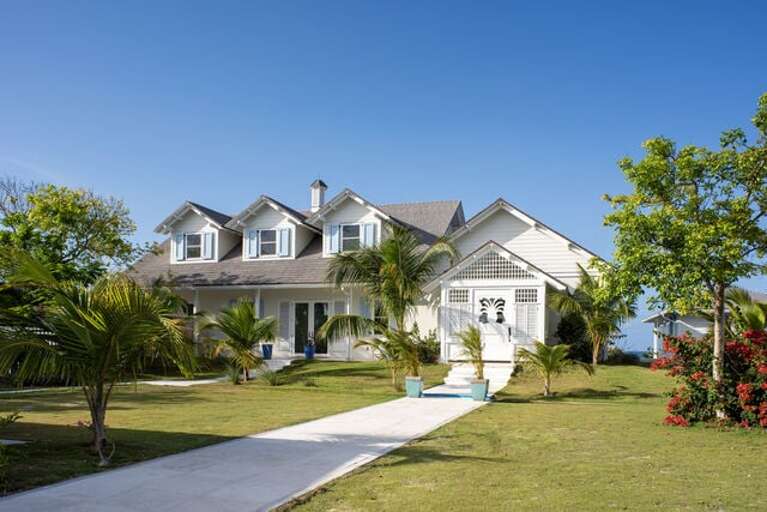 Entrance to Cricket Beach.