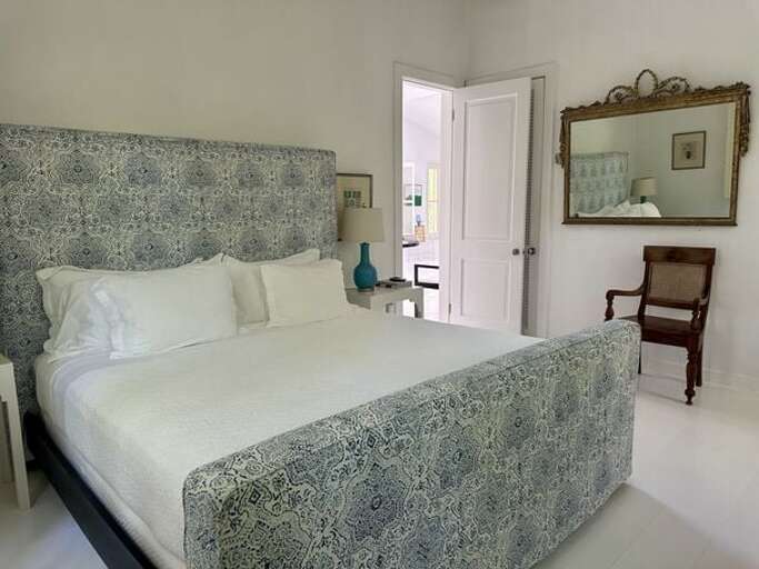 Bedroom with California King and ensuite bathroom