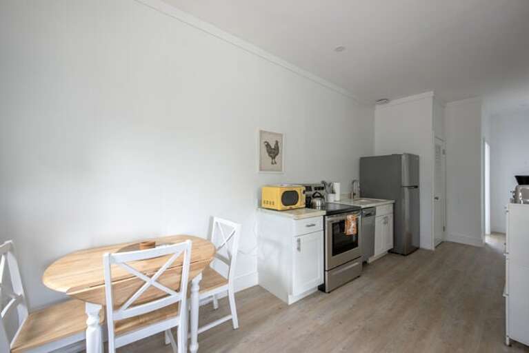 Dining and kitchen area.