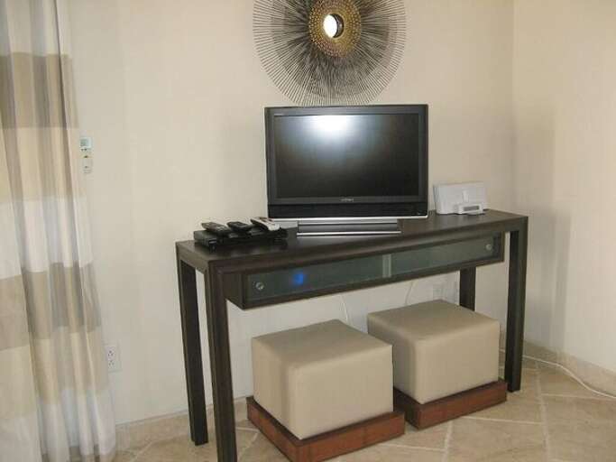 Sitting Area with Flat Screen TV