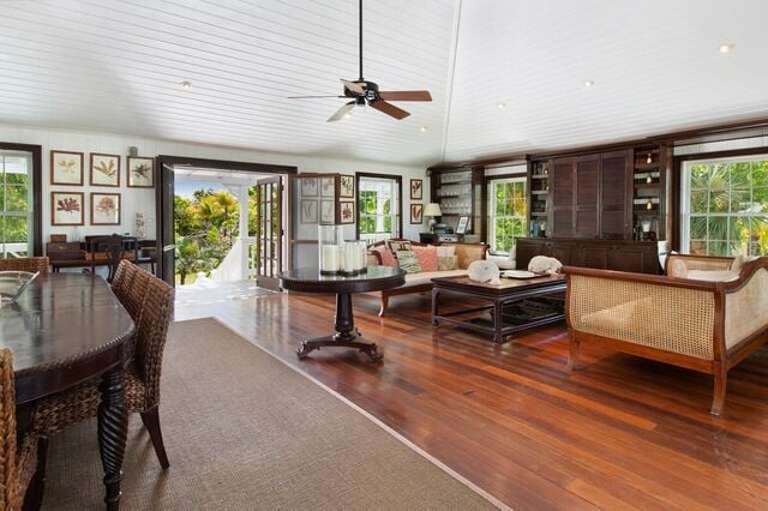 Great Hall living area with dining area