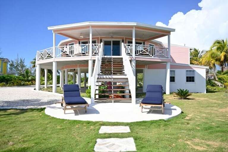Enjoy beautiful sunrises and sunsets from the privacy and comfort of their own vacation home.