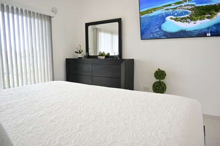 Bedroom has en-suite full bath with walk-in shower and bidet.