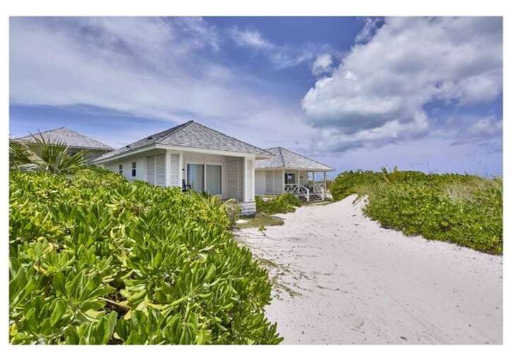 Step into this cozy bunkhouse just steps from the stunning pink-sand beach of Eleuthera.