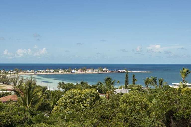 Governors Harbour.