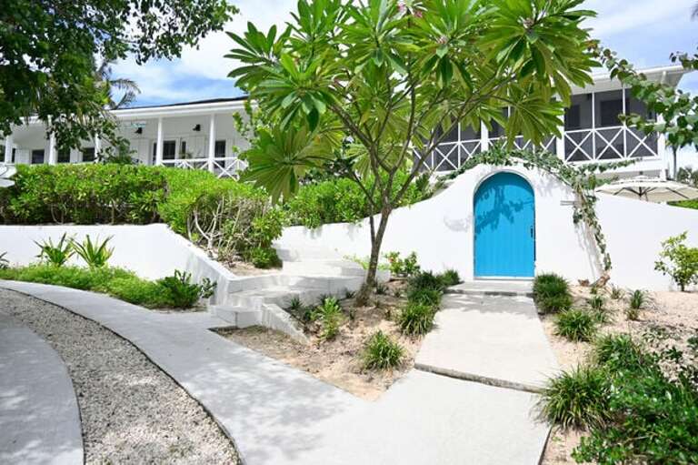 Entrance to Seashine.