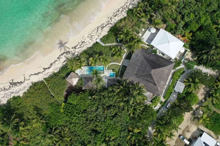 Seashine Estate showing pool and spa.