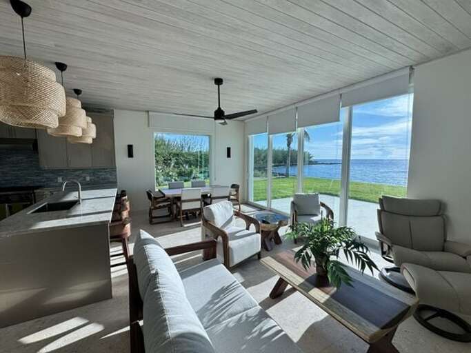 Guest cottage great room with ocean views.