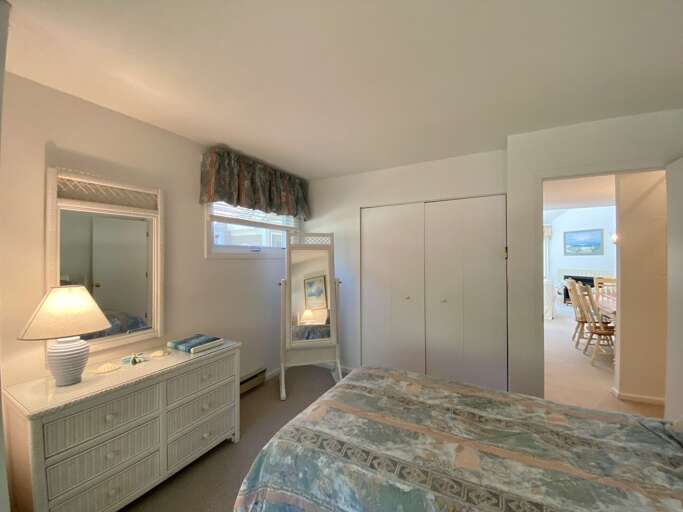 Secondary Bedroom (Downstairs) Secondary Bedroom (Downstairs)