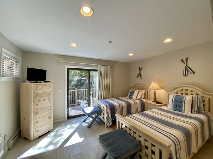 Third Bedroom (Downstairs)