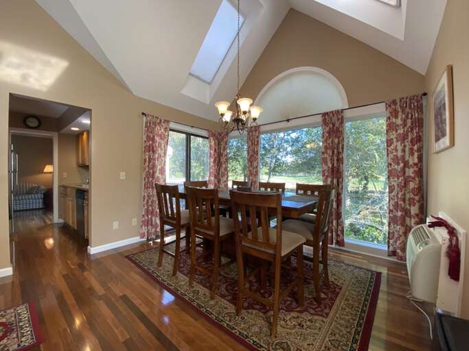 Dining Area Dining Area