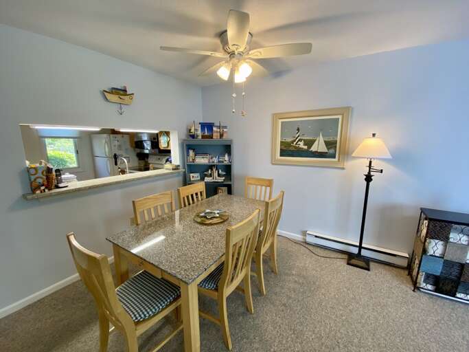 Dining Area Dining Area