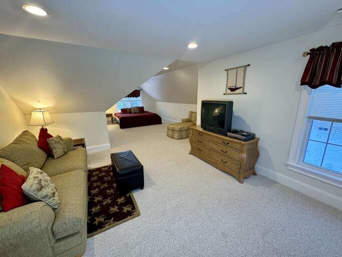 Secondary Bedroom (upstairs)