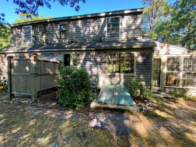 Exterior - Rear Exterior - Rear