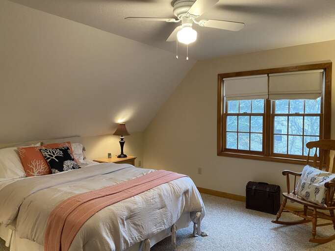 Upstairs Bedroom [Queen]