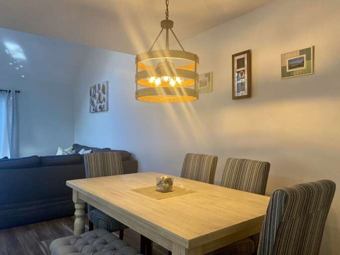 Dining Area Dining Area