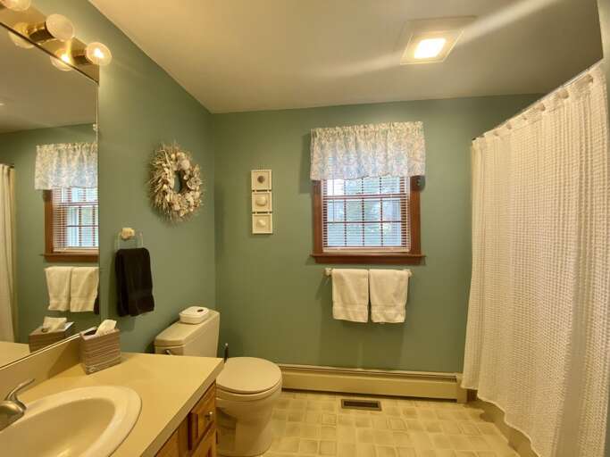 Secondary Bathroom - (downstairs) Secondary Bathroom - (downstairs)